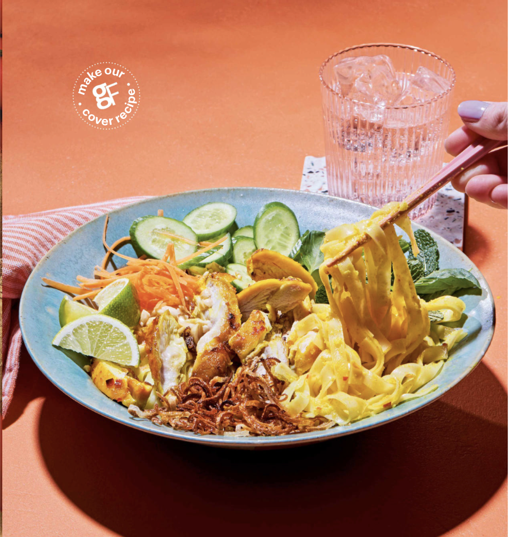 Golden chicken with rice noodles & crispy shallots